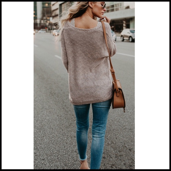 Cross-Over Sweater - Picture 7 of 8